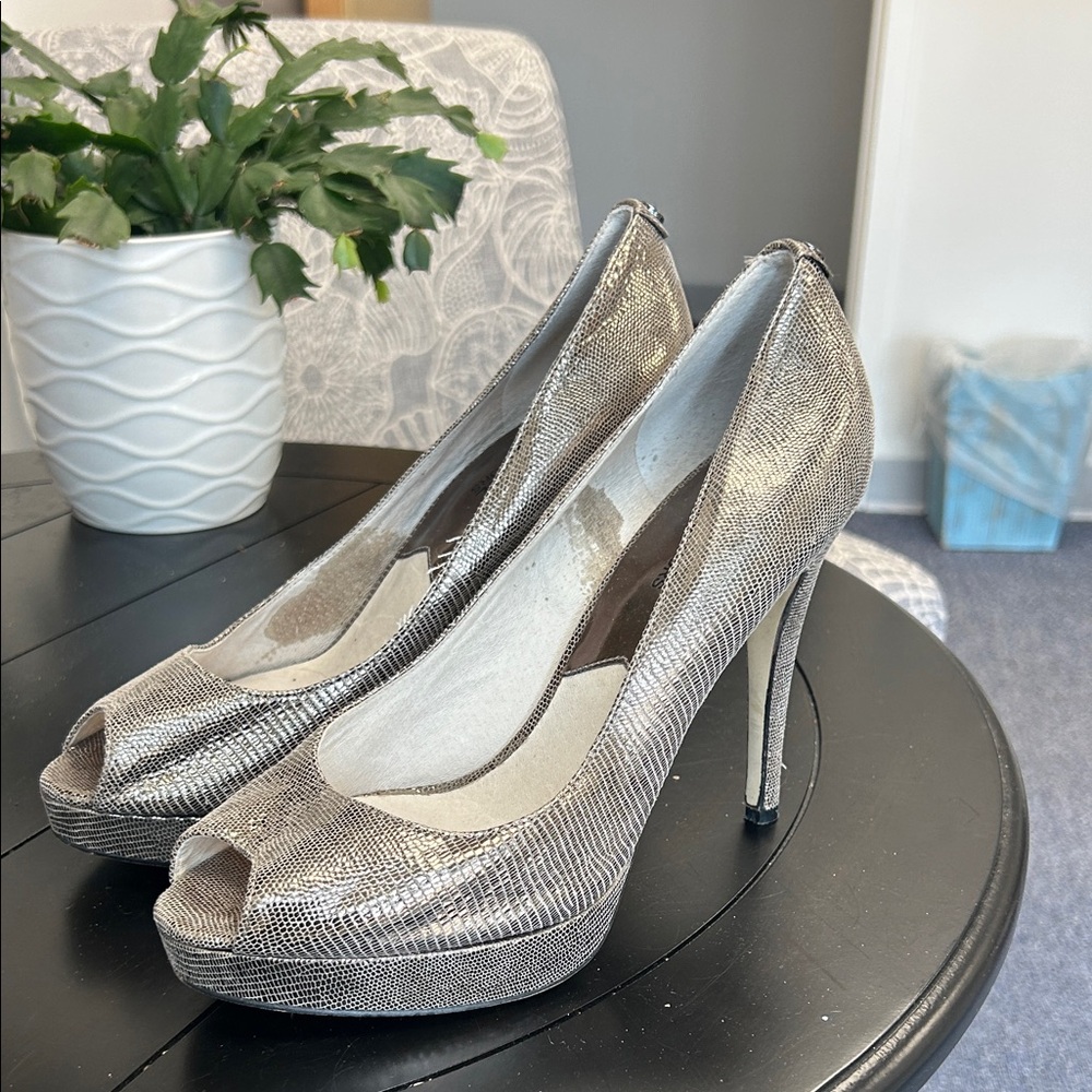 MICHAEL Michael Kors Silver Metallic Peep-Toe Platform Pumps 8